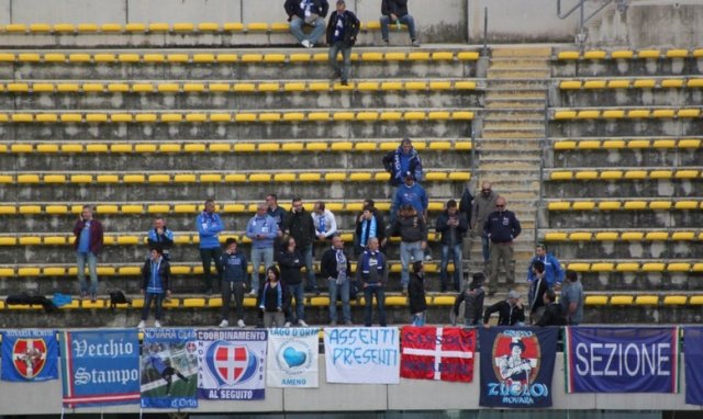 Tifosi azzurri a Bari 2015